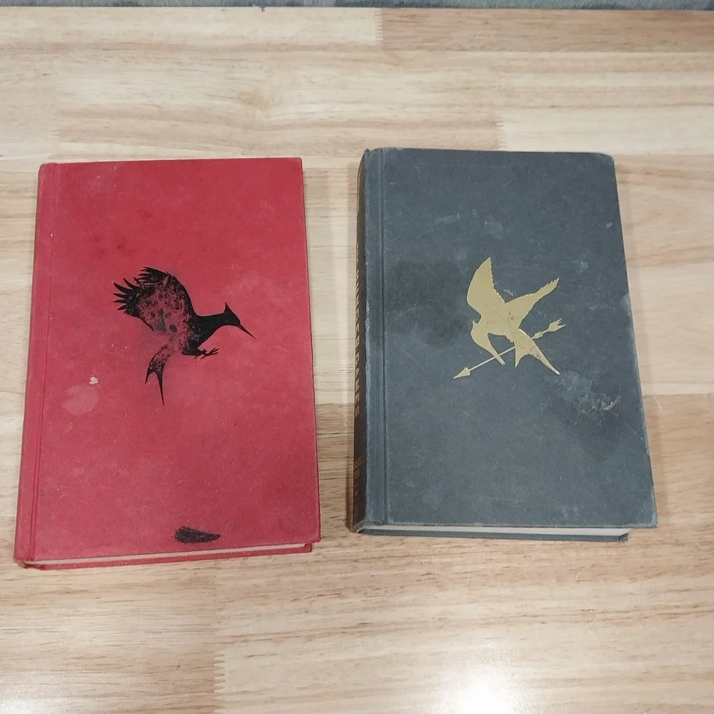 Scholastic Suzanne Collins Hunger Games Catching Fire Hardcover Book Set